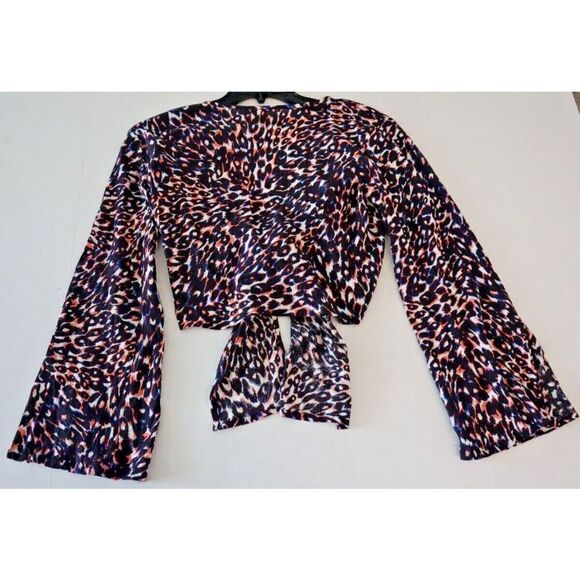 Sanctuary Women's Sz Medium Multi Leopard Print Knot Tie Front L/S Crop Top $75 - Picture 6 of 10